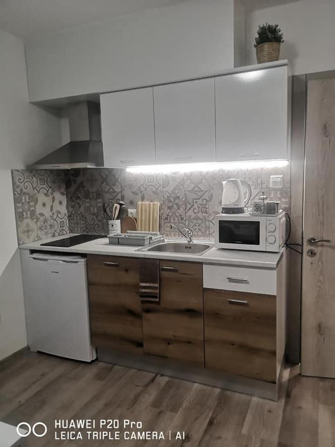 Breezy Studio 5 Varna Exterior photo